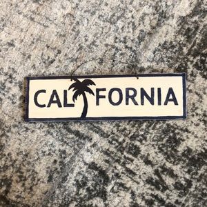 Brandy Melville inspired wooden sign (handmade) ❤️